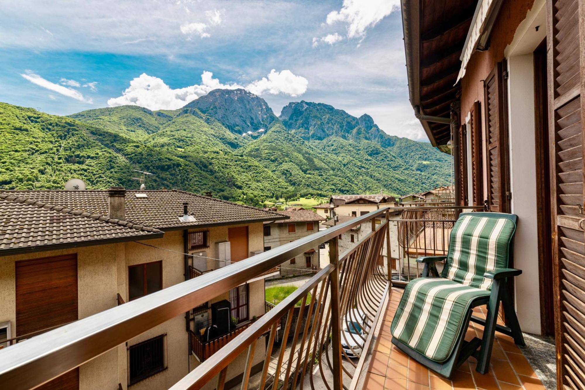 Appartamento Vista Grigna, Natura,Sport E Relax Primaluna المظهر الخارجي الصورة